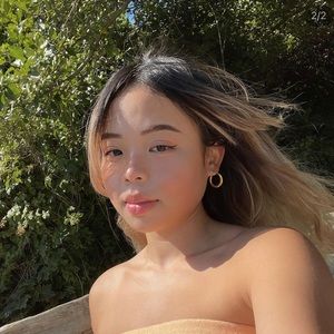 Meet your Posher, Danica